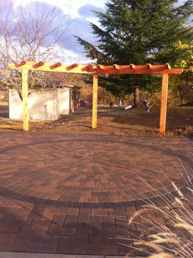  Paver pation with cover 
