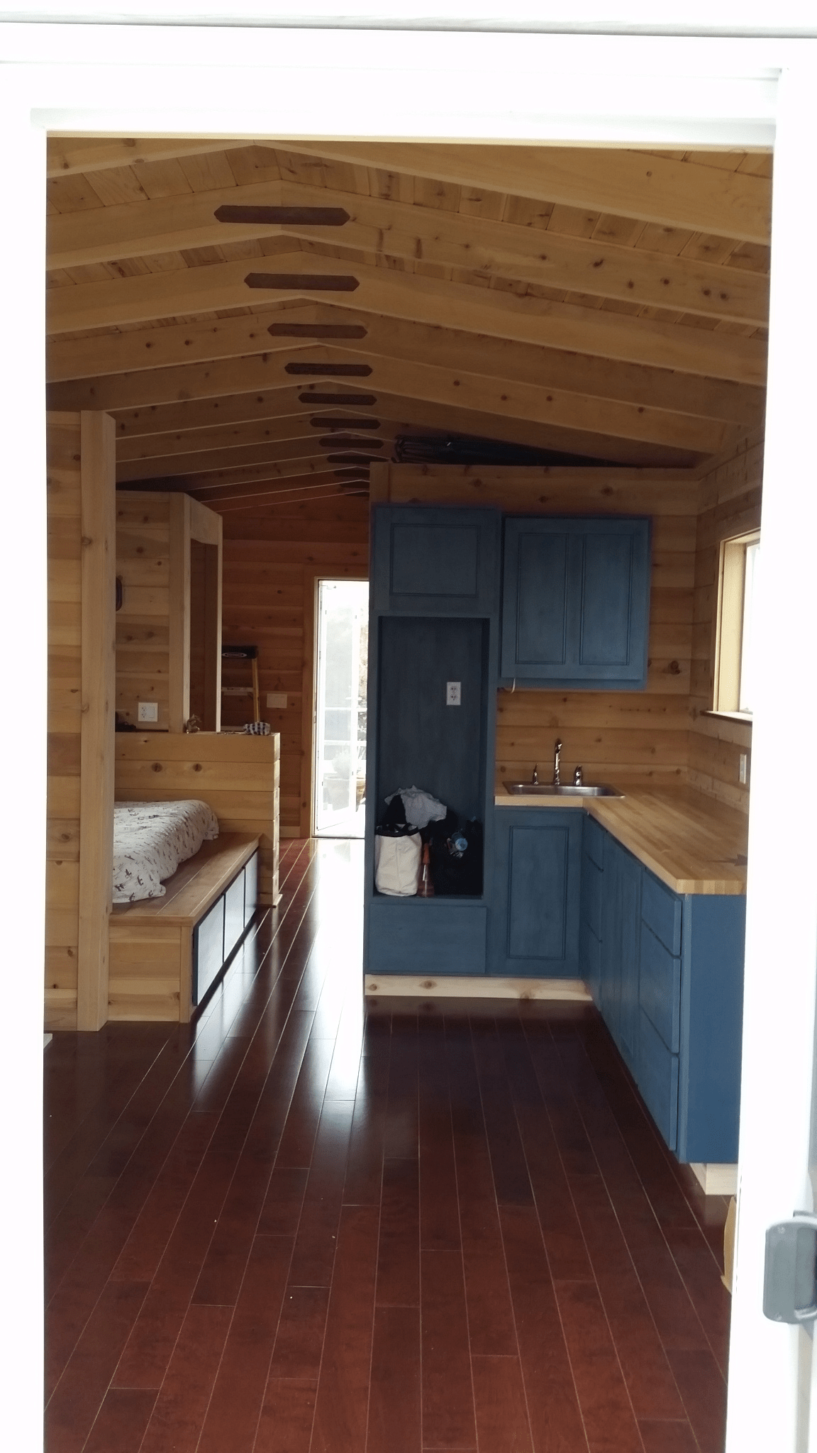  House boat interior 