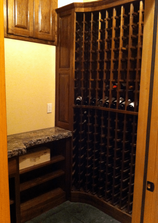  Custom wine rack with wood 